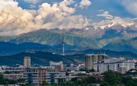 The world's top 10 cities surrounded by mountains