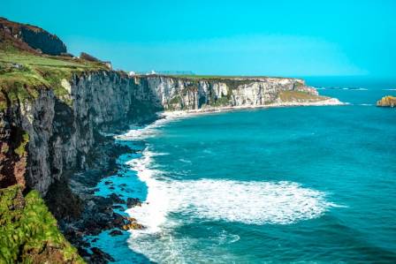 Understanding Coastal Landforms: Beaches and Cliffs